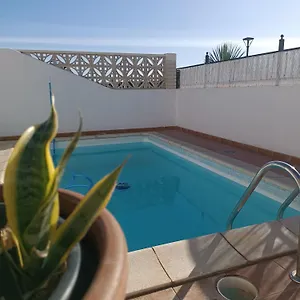 Hostel Moana Surf House, Corralejo